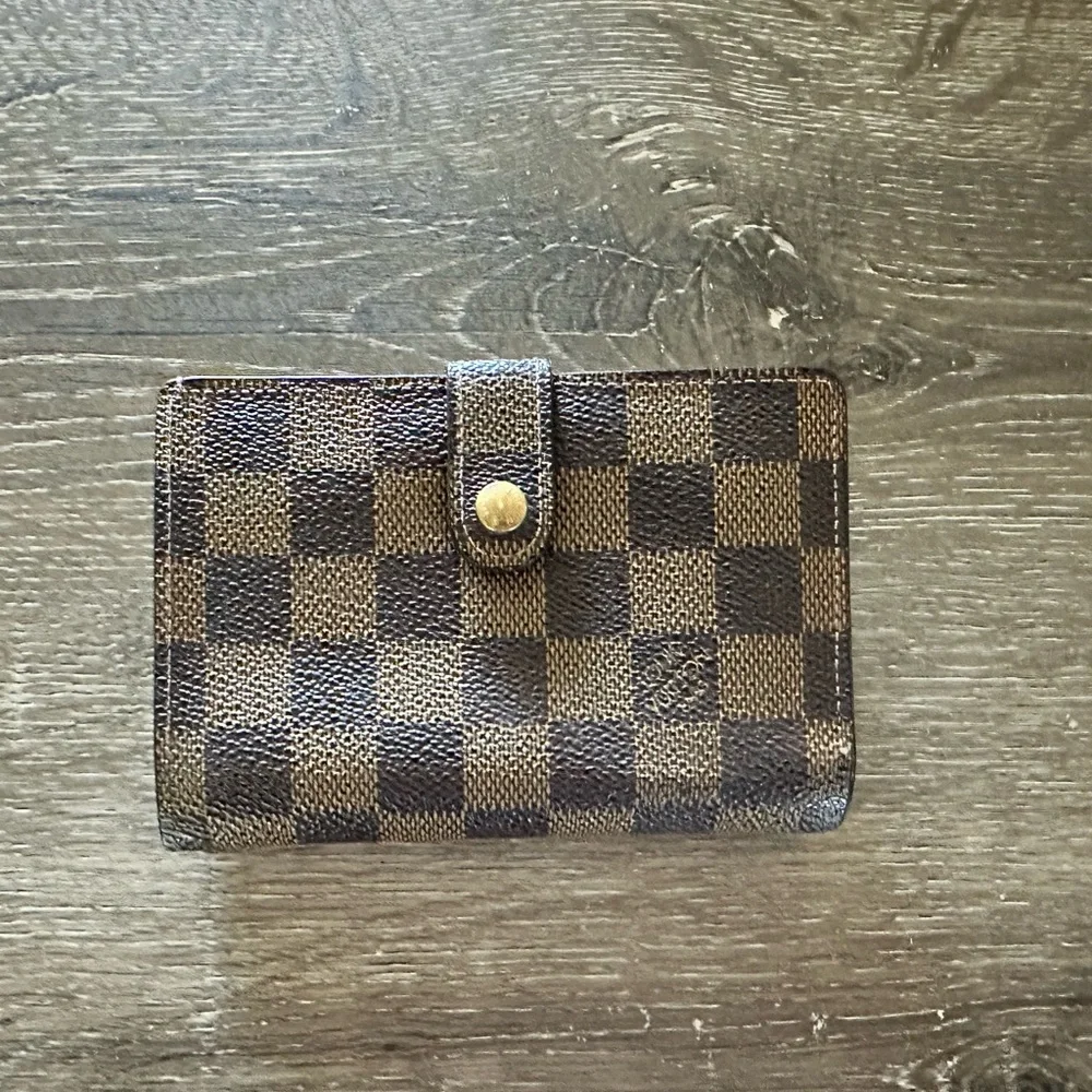 Louis Vuitton Damier Ebene Key Holder - Picture 2 of 7